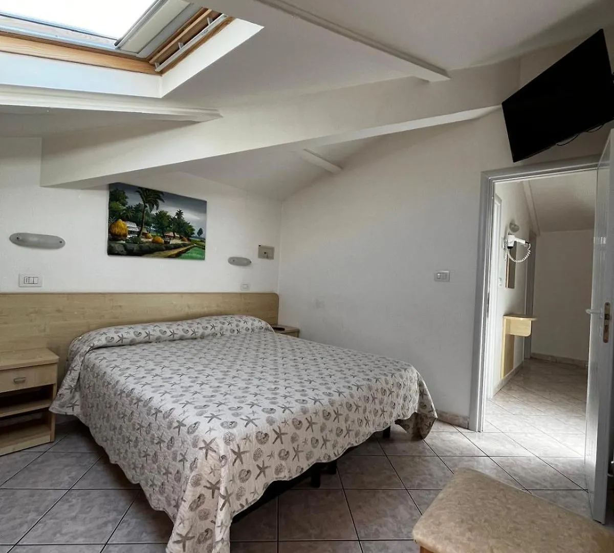 Hotel Giove Cesenatico 3*,