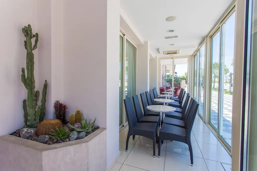 Hotel Giove Dipendenza Hotel Fiamma Cesenatico 3*,